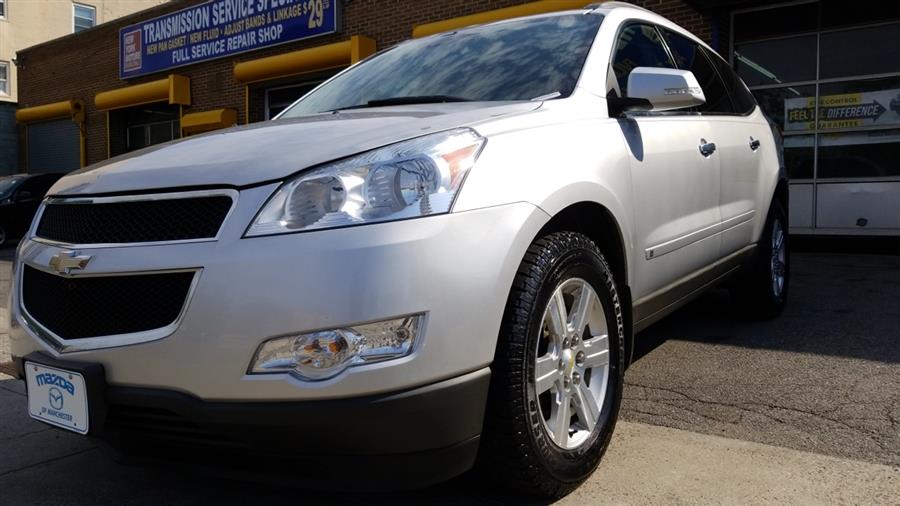 2010 Chevrolet Traverse AWD 4dr LT w/1LT, available for sale in Bronx, New York | New York Motors Group Solutions LLC. Bronx, New York