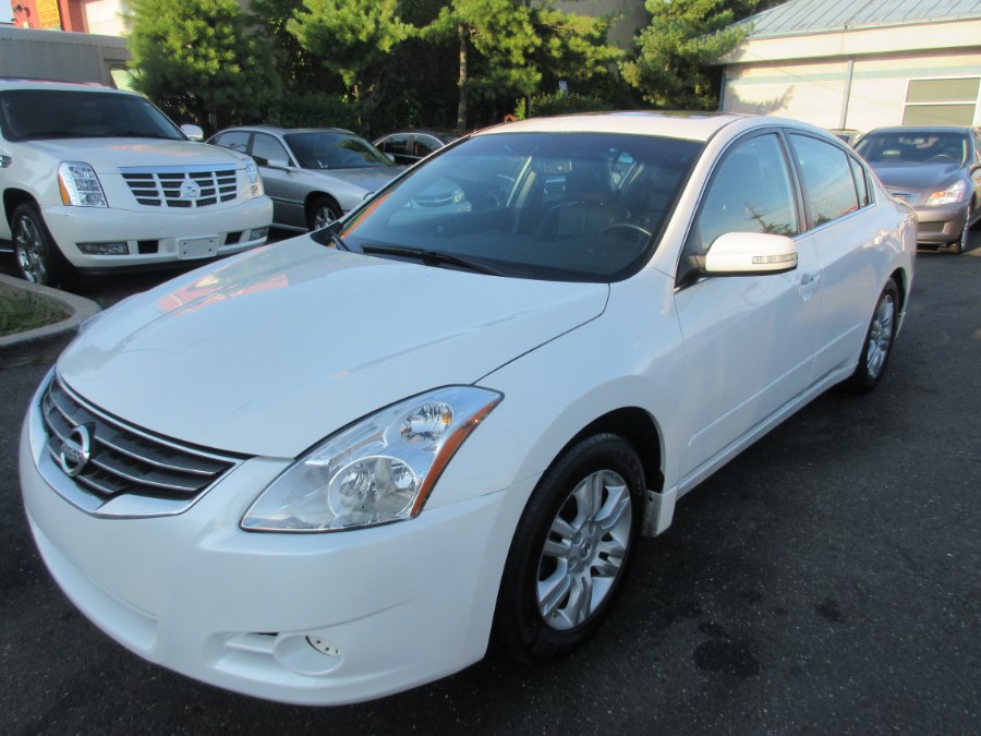 2011 Nissan Altima 4dr Sdn I4 CVT 2.5 SL, available for sale in Lynbrook, New York | ACA Auto Sales. Lynbrook, New York