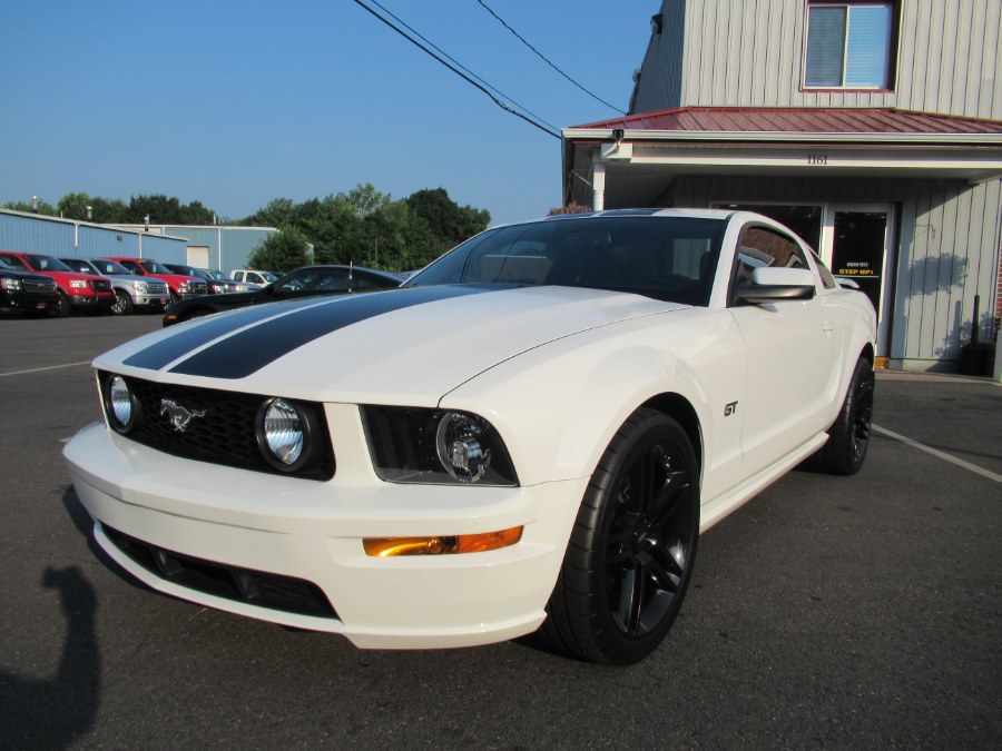2008 Ford Mustang 2dr Cpe GT Deluxe, available for sale in South Windsor, Connecticut | Mike And Tony Auto Sales, Inc. South Windsor, Connecticut