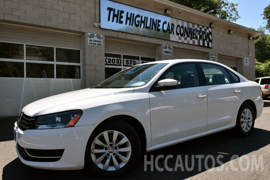2013 Volkswagen Passat 4dr Sdn 2.5L Auto SE w/Appearance PZEV *Ltd Avail*, available for sale in Waterbury, Connecticut | Highline Car Connection. Waterbury, Connecticut