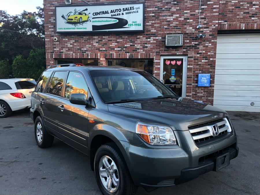 2008 Honda Pilot 4WD 4dr VP, available for sale in New Britain, Connecticut | Central Auto Sales & Service. New Britain, Connecticut