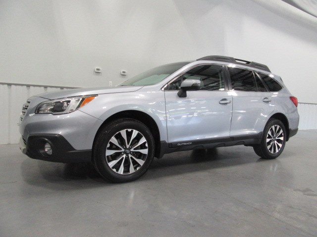2015 Subaru Outback 4dr Wgn 2.5i Limited PZEV, available for sale in Danbury, Connecticut | Performance Imports. Danbury, Connecticut