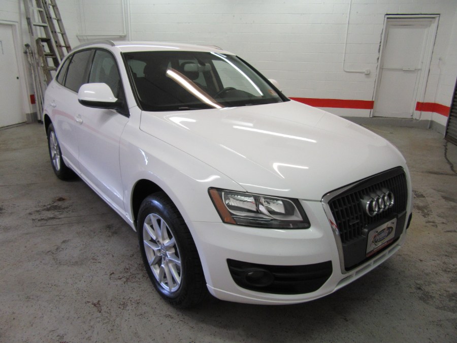 2011 Audi Q5 quattro 4dr 2.0T Premium, available for sale in Little Ferry, New Jersey | Royalty Auto Sales. Little Ferry, New Jersey