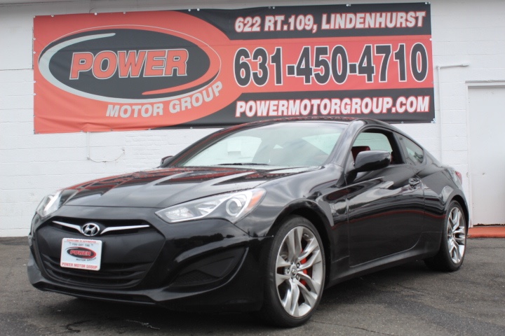 2013 Hyundai Genesis Coupe 2dr I4 2.0T Man R-Spec, available for sale in Lindenhurst, New York | Power Motor Group. Lindenhurst, New York