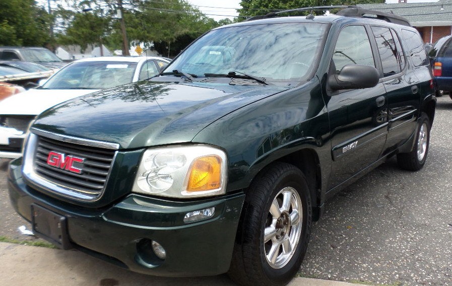 2004 GMC Envoy XL 4dr 4WD SLT, available for sale in Patchogue, New York | Romaxx Truxx. Patchogue, New York