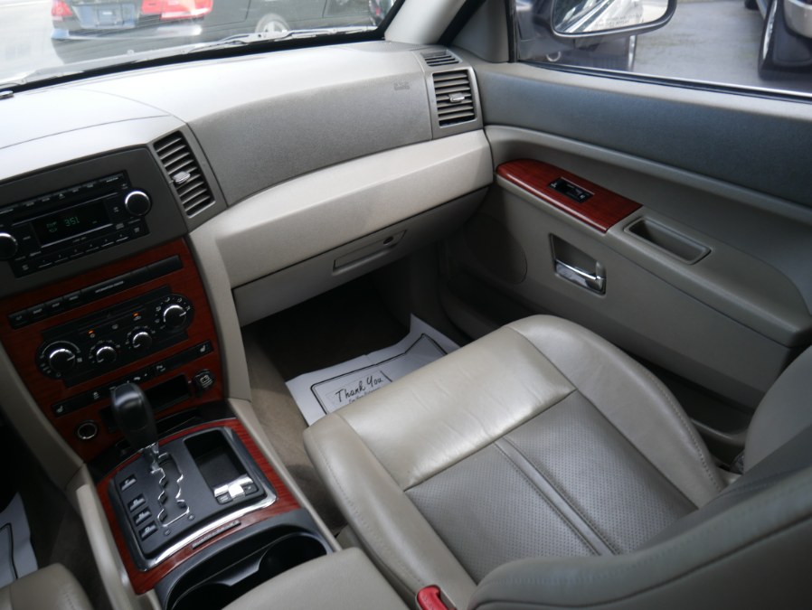 2006 Jeep Grand Cherokee 4dr Limited 4WD, available for sale in Huntington Station, New York | My Auto Inc.. Huntington Station, New York 2006 Jeep Grand Cherokee 4dr Limited 4WD, available for sale in Huntington Station, New York | My Auto Inc.. Huntington Station, New York