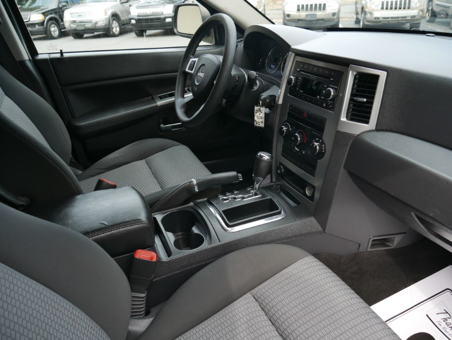 2009 Jeep Grand Cherokee 4WD 4dr Laredo, available for sale in Huntington Station, New York | My Auto Inc.. Huntington Station, New York 2009 Jeep Grand Cherokee 4WD 4dr Laredo, available for sale in Huntington Station, New York | My Auto Inc.. Huntington Station, New York