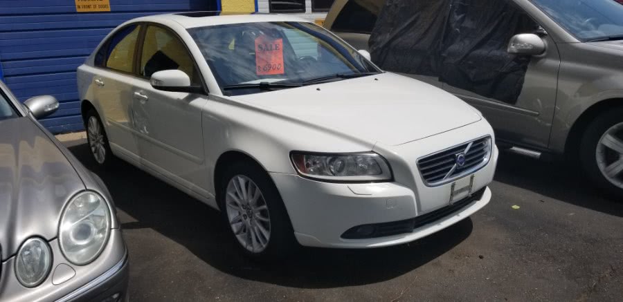 2008 Volvo S40 4dr Sdn 2.5T Auto AWD w/Snrf, available for sale in East Hartford , Connecticut | Classic Motor Cars. East Hartford , Connecticut