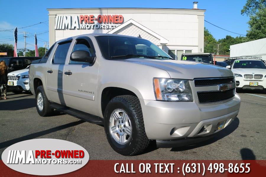 2008 Chevrolet Avalanche 4WD Crew Cab 130" LS, available for sale in Huntington Station, New York | M & A Motors. Huntington Station, New York