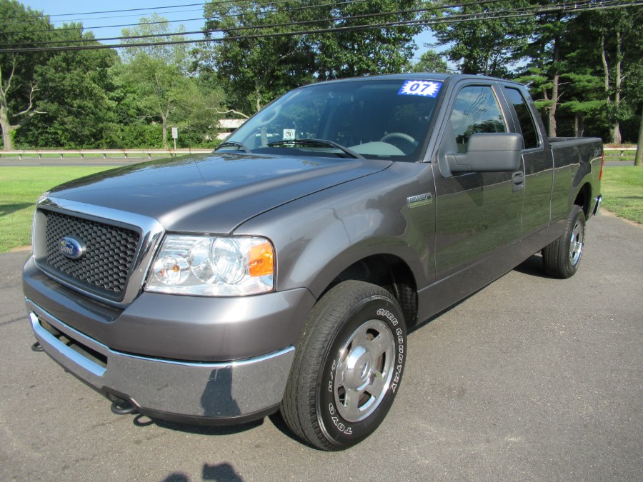 2006 Ford F-150 Supercab 133" XLT 4WD, available for sale in South Windsor, Connecticut | Mike And Tony Auto Sales, Inc. South Windsor, Connecticut