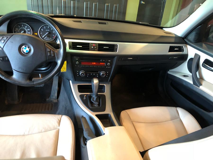 2011 BMW 3 Series 4dr Sdn 328i xDrive AWD SULEV, available for sale in West Hartford, Connecticut | AutoMax. West Hartford, Connecticut 2011 BMW 3 Series 4dr Sdn 328i xDrive AWD SULEV, available for sale in West Hartford, Connecticut | AutoMax. West Hartford, Connecticut