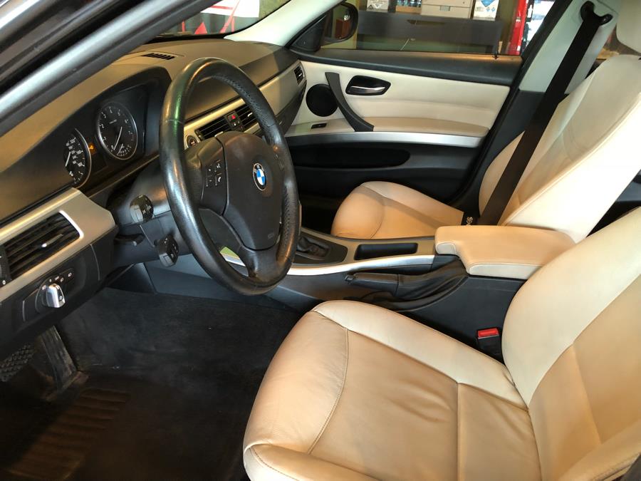 2011 BMW 3 Series 4dr Sdn 328i xDrive AWD SULEV, available for sale in West Hartford, Connecticut | AutoMax. West Hartford, Connecticut 2011 BMW 3 Series 4dr Sdn 328i xDrive AWD SULEV, available for sale in West Hartford, Connecticut | AutoMax. West Hartford, Connecticut