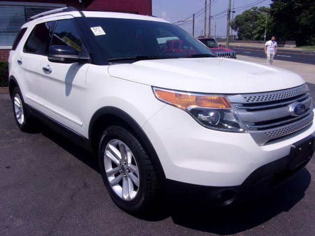 2011 Ford Explorer XLT 4WD, available for sale in New Haven, Connecticut | Boulevard Motors LLC. New Haven, Connecticut