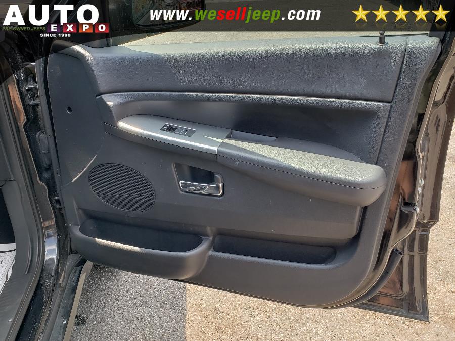 2010 Jeep Grand Cherokee 4WD 4dr Laredo, available for sale in Huntington, New York | Auto Expo. Huntington, New York 2010 Jeep Grand Cherokee 4WD 4dr Laredo, available for sale in Huntington, New York | Auto Expo. Huntington, New York