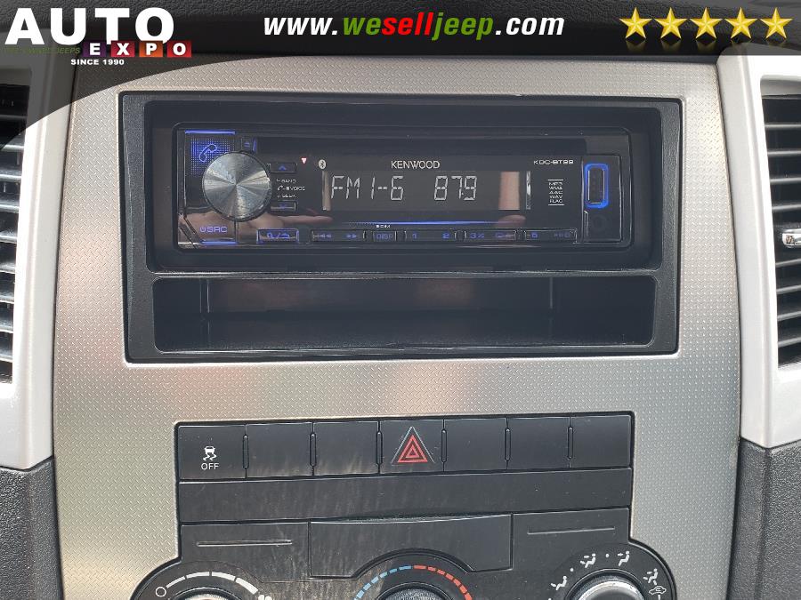 2010 Jeep Grand Cherokee 4WD 4dr Laredo, available for sale in Huntington, New York | Auto Expo. Huntington, New York 2010 Jeep Grand Cherokee 4WD 4dr Laredo, available for sale in Huntington, New York | Auto Expo. Huntington, New York