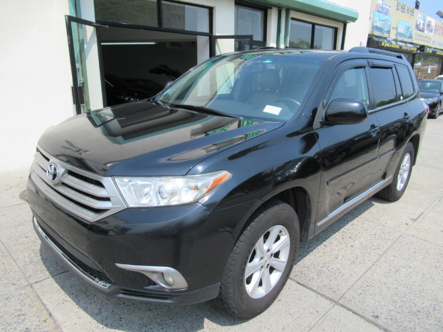 2011 Toyota Highlander 4WD 4dr V6 SE (Natl), available for sale in Woodside, New York | Pepmore Auto Sales Inc.. Woodside, New York