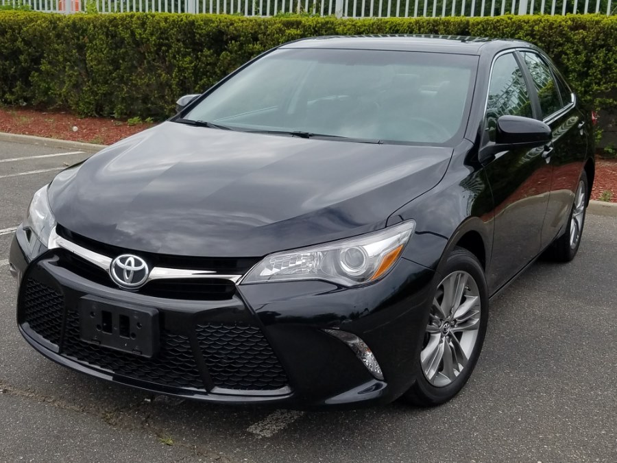 2016 Toyota Camry SE w/Special Edition Pkg Navigation,Sunroof, available for sale in Queens, NY