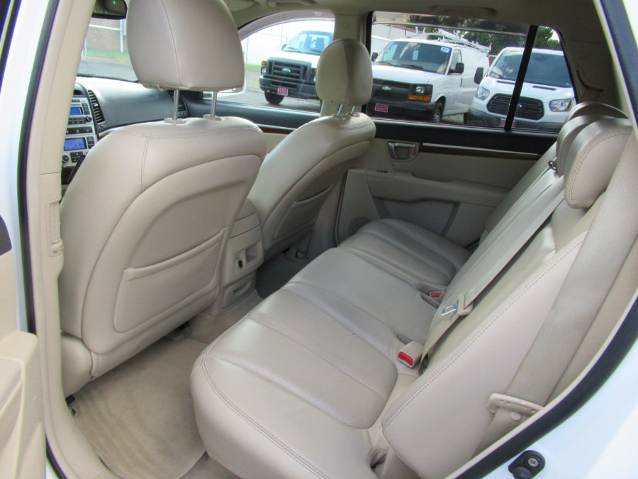 2007 Hyundai Santa Fe FWD 4dr Auto Limited *Ltd Avail*, available for sale in South Windsor, Connecticut | Mike And Tony Auto Sales, Inc. South Windsor, Connecticut 2007 Hyundai Santa Fe FWD 4dr Auto Limited *Ltd Avail*, available for sale in South Windsor, Connecticut | Mike And Tony Auto Sales, Inc. South Windsor, Connecticut