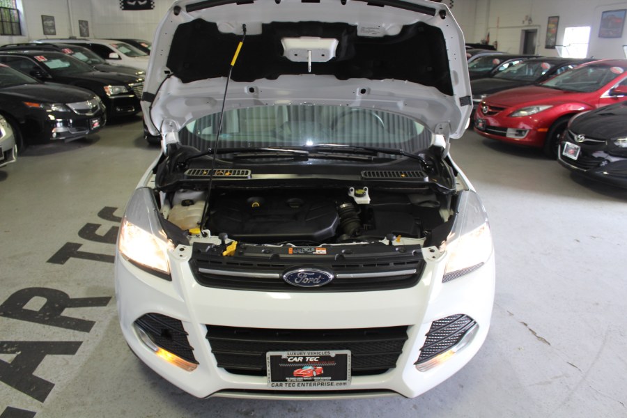 2016 Ford Escape 4WD 4dr SE, available for sale in Deer Park, New York | Car Tec Enterprise Leasing & Sales LLC. Deer Park, New York 2016 Ford Escape 4WD 4dr SE, available for sale in Deer Park, New York | Car Tec Enterprise Leasing & Sales LLC. Deer Park, New York