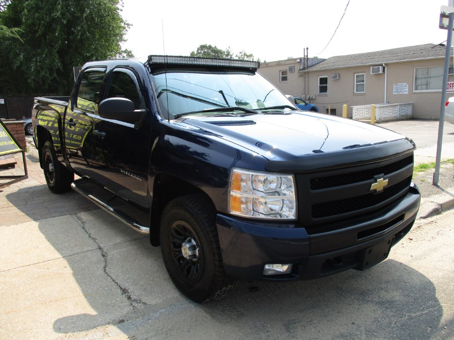 2011 Chevrolet Silverado 1500 4WD Crew Cab 143.5" Work Truck, available for sale in West Babylon, New York | New Gen Auto Group. West Babylon, New York