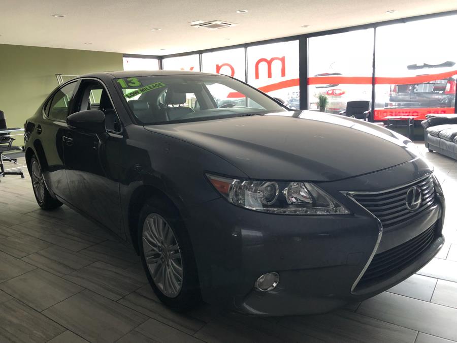 2013 Lexus ES 350 4dr Sdn, available for sale in West Hartford, Connecticut | AutoMax. West Hartford, Connecticut