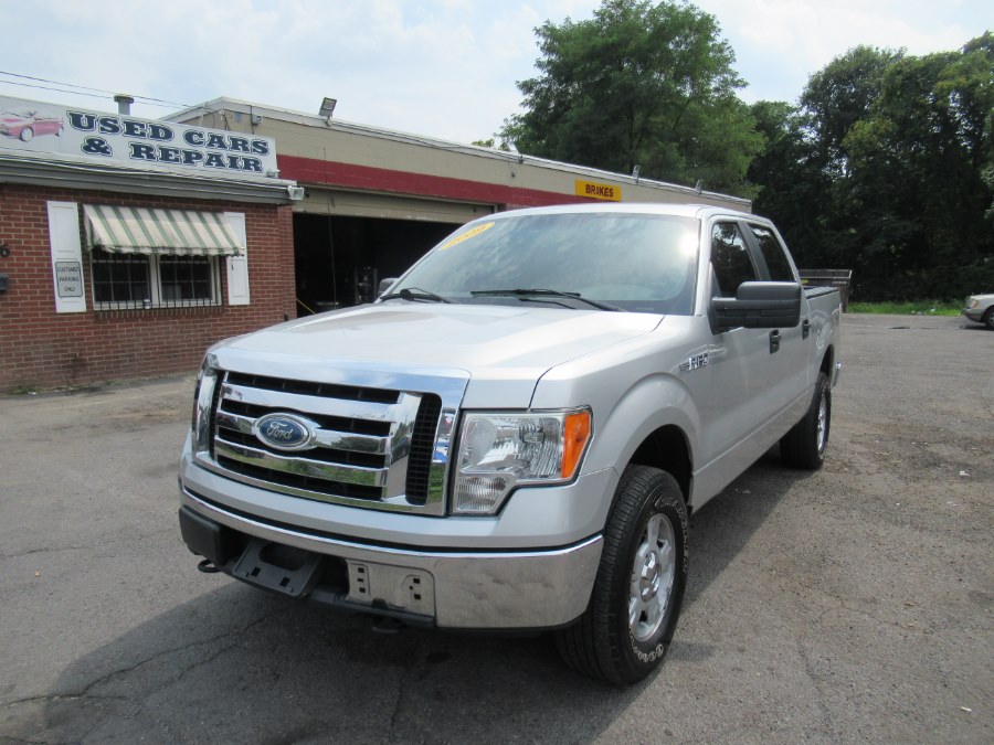 2009 Ford F-150 4WD SuperCrew 145" XLT / Clean Carfax-One Owner, available for sale in New Britain, Connecticut | Universal Motors LLC. New Britain, Connecticut