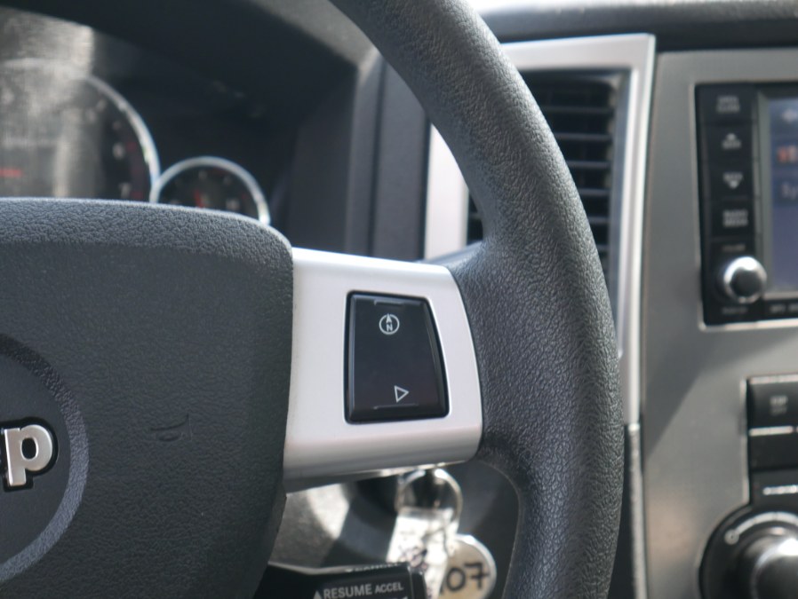 2009 Jeep Grand Cherokee 4WD 4dr Laredo, available for sale in Huntington Station, New York | My Auto Inc.. Huntington Station, New York 2009 Jeep Grand Cherokee 4WD 4dr Laredo, available for sale in Huntington Station, New York | My Auto Inc.. Huntington Station, New York
