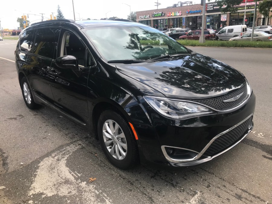 2017 Chrysler Pacifica Touring-L 4dr Wgn, available for sale in Rosedale, New York | Sunrise Auto Sales. Rosedale, New York 2017 Chrysler Pacifica Touring-L 4dr Wgn, available for sale in Rosedale, New York | Sunrise Auto Sales. Rosedale, New York
