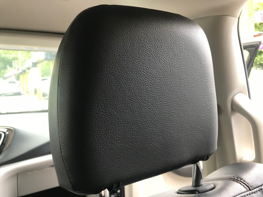 2017 Chrysler Pacifica Touring-L 4dr Wgn, available for sale in Rosedale, New York | Sunrise Auto Sales. Rosedale, New York 2017 Chrysler Pacifica Touring-L 4dr Wgn, available for sale in Rosedale, New York | Sunrise Auto Sales. Rosedale, New York
