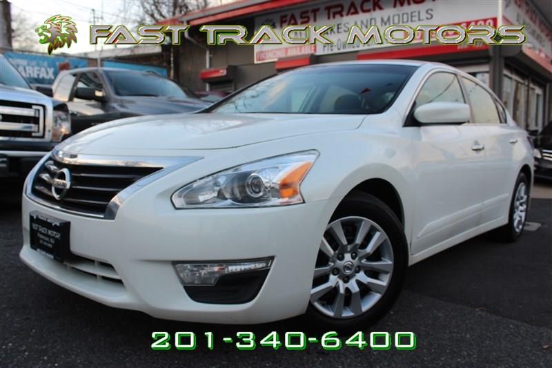 2015 Nissan Altima 2.5, available for sale in Paterson, New Jersey | Fast Track Motors. Paterson, New Jersey