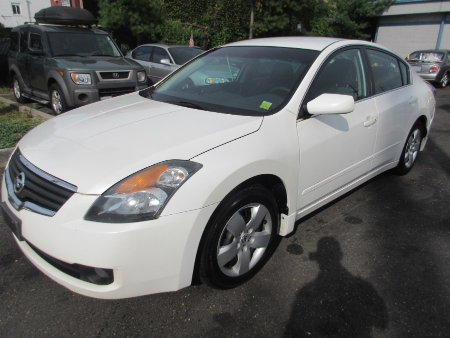 2007 Nissan Altima 4dr Sdn I4 CVT 2.5 S ULEV, available for sale in Lynbrook, New York | ACA Auto Sales. Lynbrook, New York