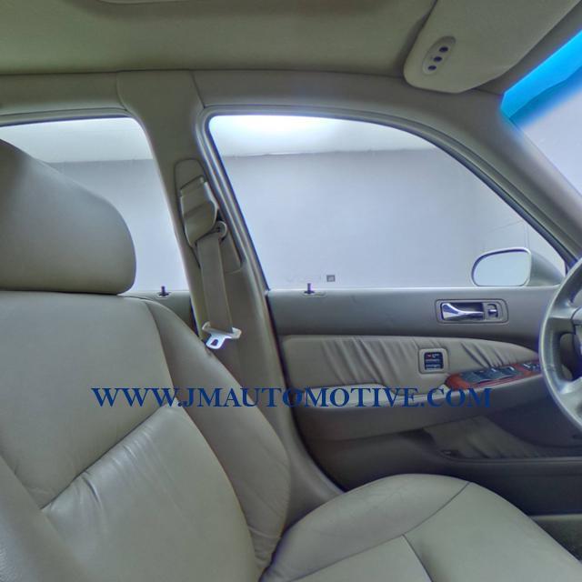 2002 Acura Rl 4dr Sdn, available for sale in Naugatuck, Connecticut | J&M Automotive Sls&Svc LLC. Naugatuck, Connecticut 2002 Acura Rl 4dr Sdn, available for sale in Naugatuck, Connecticut | J&M Automotive Sls&Svc LLC. Naugatuck, Connecticut