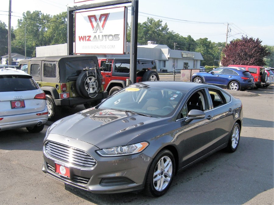 2016 Ford Fusion 4dr Sdn SE FWD, available for sale in Stratford, Connecticut | Wiz Leasing Inc. Stratford, Connecticut