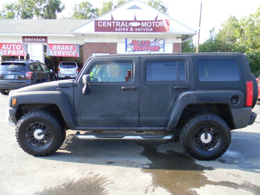 2006 HUMMER H3 4dr 4WD SUV, available for sale in Southborough, Massachusetts | M&M Vehicles Inc dba Central Motors. Southborough, Massachusetts