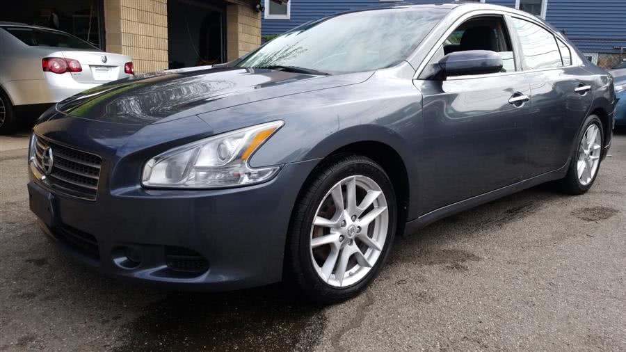 2009 Nissan Maxima 4dr Sdn V6 CVT 3.5 SV w/Premium Pkg, available for sale in Stratford, Connecticut | Mike's Motors LLC. Stratford, Connecticut
