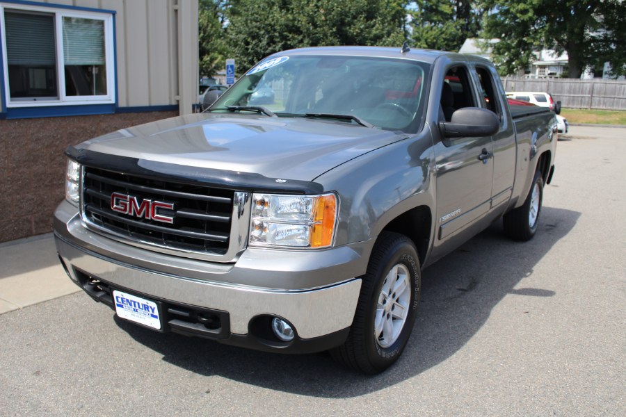 2009 GMC Sierra 1500 4WD Ext Cab 143.5" SLE, available for sale in East Windsor, Connecticut | Century Auto And Truck. East Windsor, Connecticut