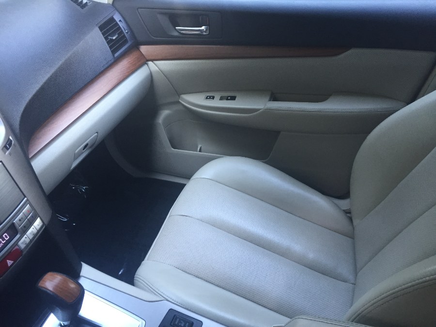 2013 Subaru Outback WgnH4AT 2.5 Lmt., available for sale in Bristol, Connecticut | Bristol Auto Center LLC. Bristol, Connecticut 2013 Subaru Outback WgnH4AT 2.5 Lmt., available for sale in Bristol, Connecticut | Bristol Auto Center LLC. Bristol, Connecticut
