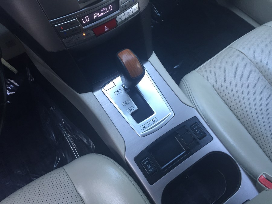 2013 Subaru Outback WgnH4AT 2.5 Lmt., available for sale in Bristol, Connecticut | Bristol Auto Center LLC. Bristol, Connecticut 2013 Subaru Outback WgnH4AT 2.5 Lmt., available for sale in Bristol, Connecticut | Bristol Auto Center LLC. Bristol, Connecticut