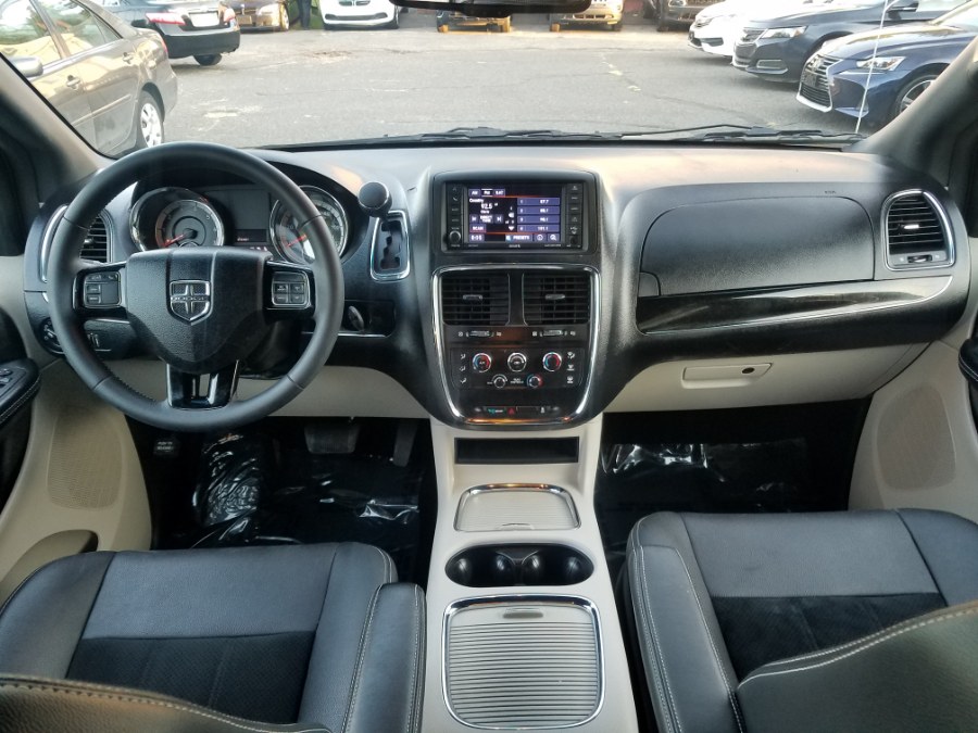 2018 Dodge Grand Caravan SXT Wagon, available for sale in East Windsor, Connecticut | Toro Auto. East Windsor, Connecticut 2018 Dodge Grand Caravan SXT Wagon, available for sale in East Windsor, Connecticut | Toro Auto. East Windsor, Connecticut