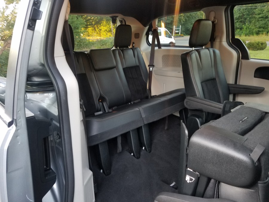 2018 Dodge Grand Caravan SXT Wagon, available for sale in East Windsor, Connecticut | Toro Auto. East Windsor, Connecticut 2018 Dodge Grand Caravan SXT Wagon, available for sale in East Windsor, Connecticut | Toro Auto. East Windsor, Connecticut