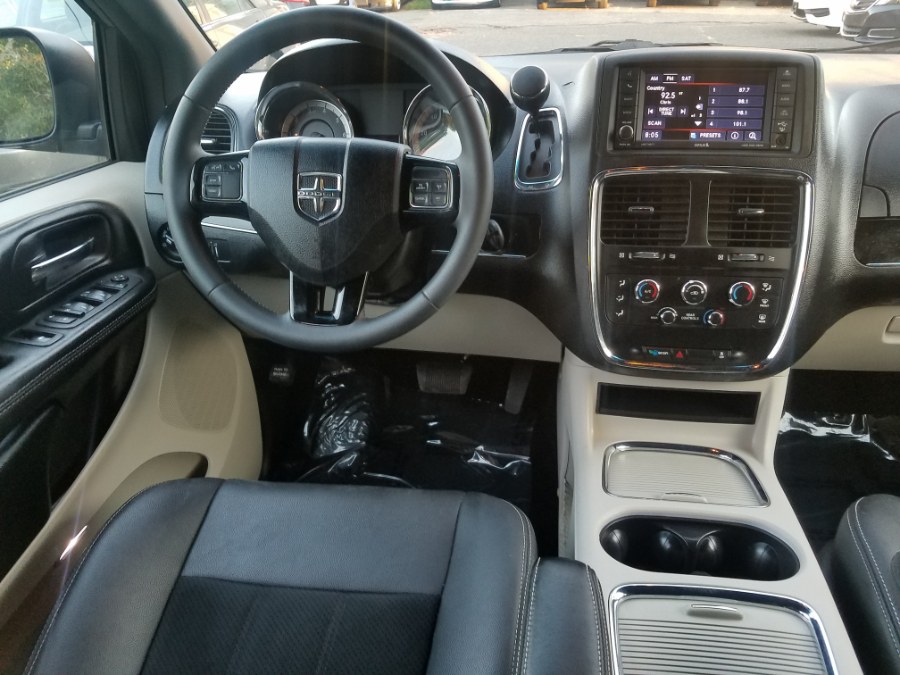 2018 Dodge Grand Caravan SXT Wagon, available for sale in East Windsor, Connecticut | Toro Auto. East Windsor, Connecticut 2018 Dodge Grand Caravan SXT Wagon, available for sale in East Windsor, Connecticut | Toro Auto. East Windsor, Connecticut