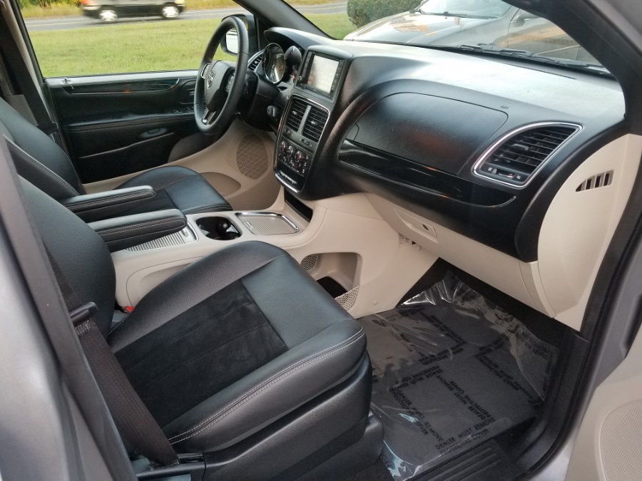 2018 Dodge Grand Caravan SXT Wagon, available for sale in East Windsor, Connecticut | Toro Auto. East Windsor, Connecticut 2018 Dodge Grand Caravan SXT Wagon, available for sale in East Windsor, Connecticut | Toro Auto. East Windsor, Connecticut