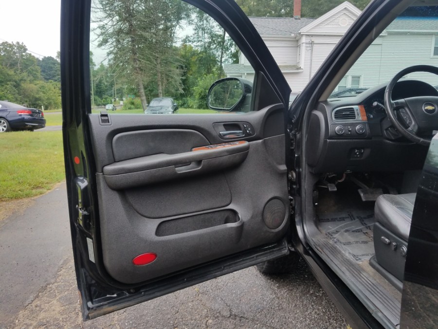 2008 Chevrolet Silverado 1500 LTZ 4WD Crew Cab 5.3 Leather Roof LOADED, available for sale in East Windsor, Connecticut | Toro Auto. East Windsor, Connecticut 2008 Chevrolet Silverado 1500 LTZ 4WD Crew Cab 5.3 Leather Roof LOADED, available for sale in East Windsor, Connecticut | Toro Auto. East Windsor, Connecticut