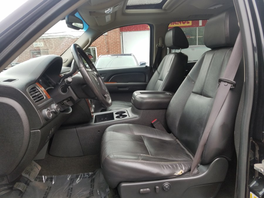2008 Chevrolet Silverado 1500 LTZ 4WD Crew Cab 5.3 Leather Roof LOADED, available for sale in East Windsor, Connecticut | Toro Auto. East Windsor, Connecticut 2008 Chevrolet Silverado 1500 LTZ 4WD Crew Cab 5.3 Leather Roof LOADED, available for sale in East Windsor, Connecticut | Toro Auto. East Windsor, Connecticut