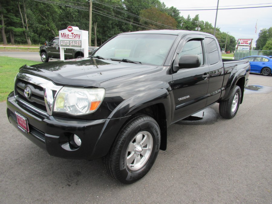 2005 Toyota Tacoma Access 128" V6 Auto 4WD, available for sale in South Windsor, Connecticut | Mike And Tony Auto Sales, Inc. South Windsor, Connecticut