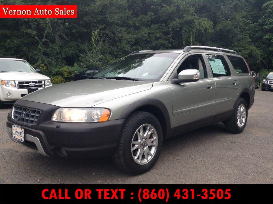 2007 Volvo XC70 4dr Wgn w/Snrf, available for sale in Manchester, Connecticut | Vernon Auto Sale & Service. Manchester, Connecticut