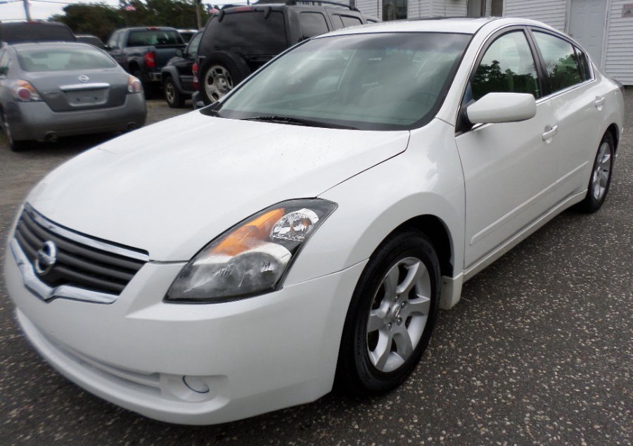 2008 Nissan Altima 4dr Sdn I4 Man 2.5 S, available for sale in Patchogue, New York | Romaxx Truxx. Patchogue, New York
