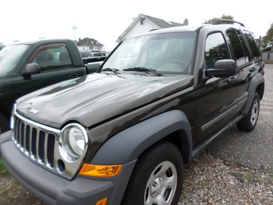 2006 Jeep Liberty 4dr Sport 4WD, available for sale in Patchogue, New York | Romaxx Truxx. Patchogue, New York