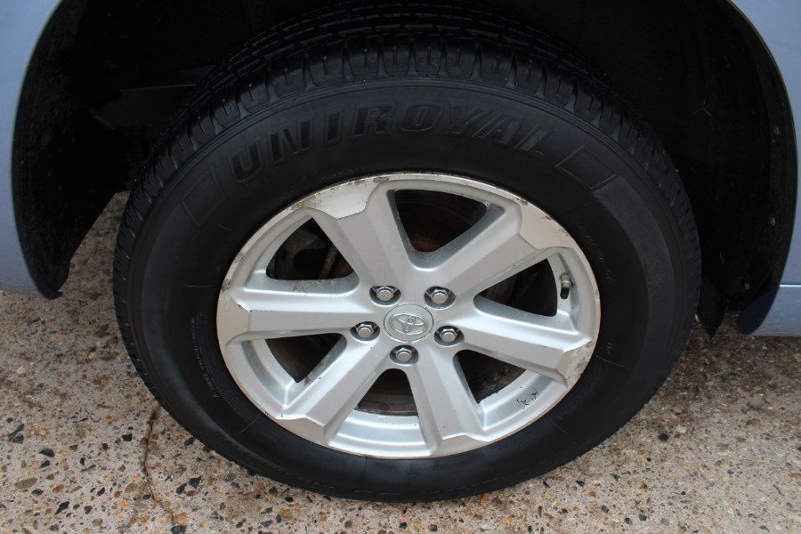 2008 Toyota Highlander 4WD 4dr Base, available for sale in Manchester, Connecticut | Carsonmain LLC. Manchester, Connecticut 2008 Toyota Highlander 4WD 4dr Base, available for sale in Manchester, Connecticut | Carsonmain LLC. Manchester, Connecticut