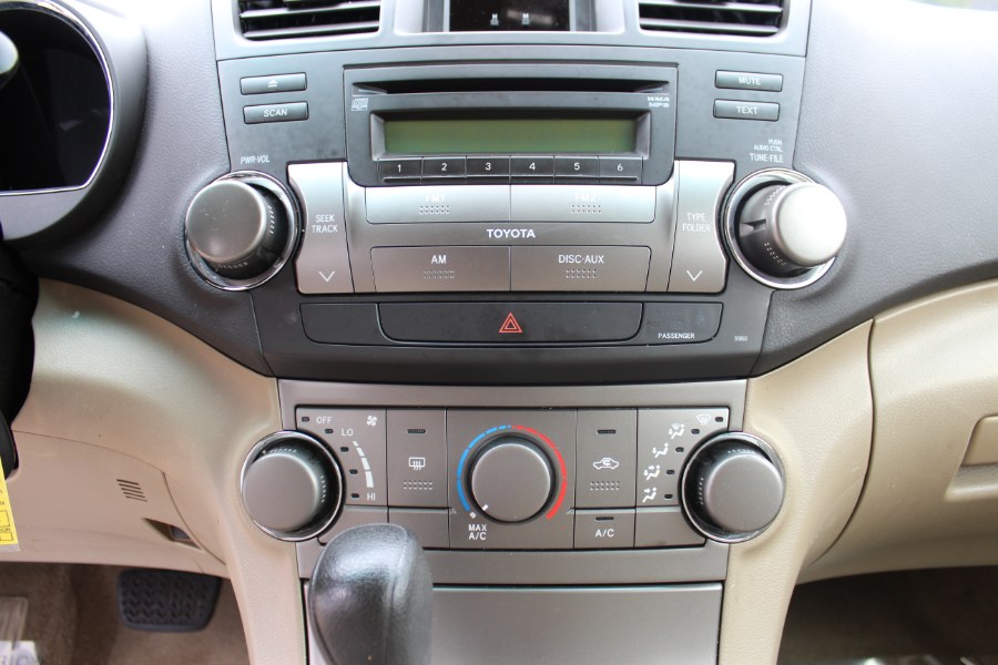 2008 Toyota Highlander 4WD 4dr Base, available for sale in Manchester, Connecticut | Carsonmain LLC. Manchester, Connecticut 2008 Toyota Highlander 4WD 4dr Base, available for sale in Manchester, Connecticut | Carsonmain LLC. Manchester, Connecticut
